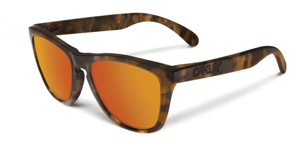 Oakley Frogskins 9013 Sunglasses - Crystal Clear - view 62